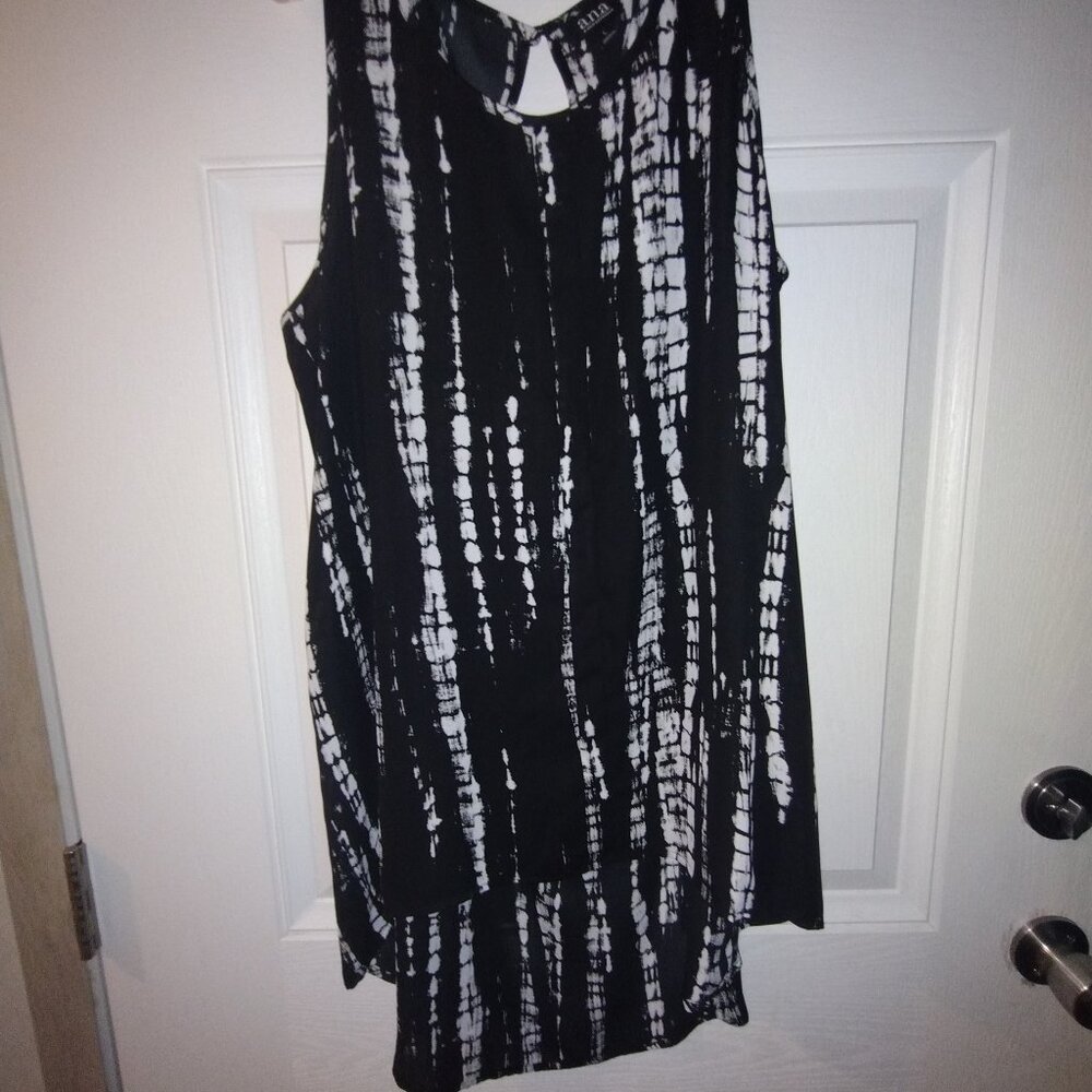 WOMENS SLEEVELESS TUNIC LONGER IN BACK - Picture 2 of 4